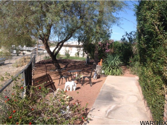 2083 Bermuda Dr, Bullhead City, AZ 86442