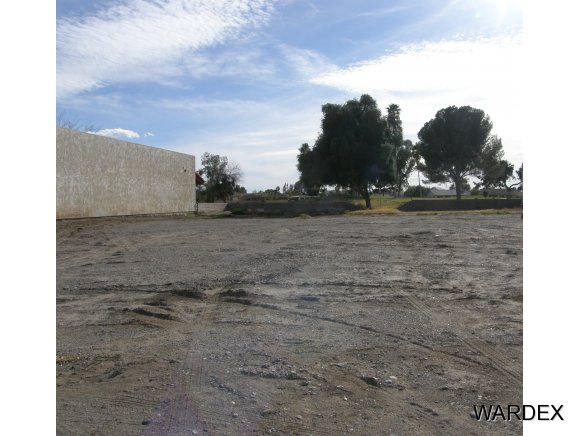 2643 COUNTRY CLUB DR, Bullhead City, AZ 86442
