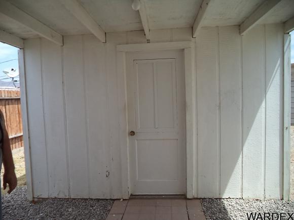 889 Harbor Dr, Bullhead City, AZ 86442