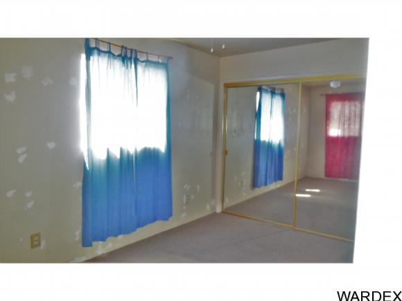 562 Mead Ln, Bullhead City, AZ 86442