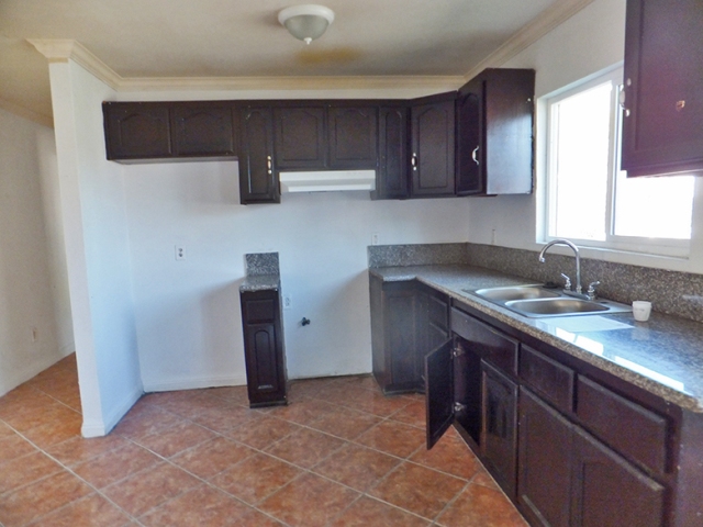10403 S Wilmington AveLos Angeles, CA, 90002Los Angeles County