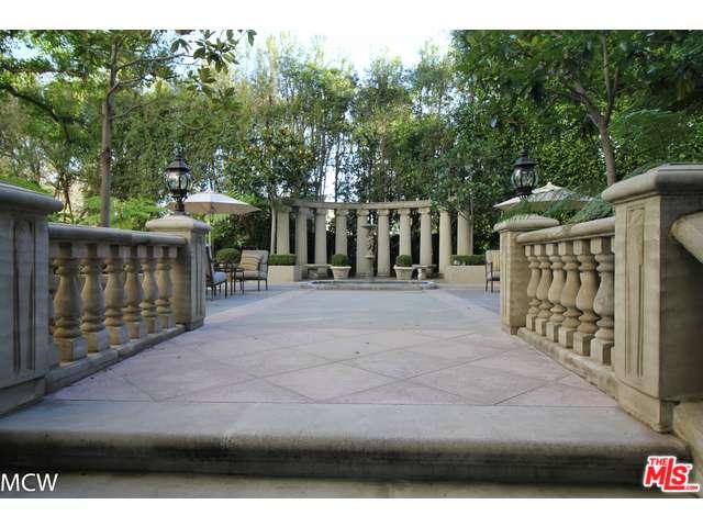 316 North ROSSMORE Avenue, Los Angeles , CA 90004