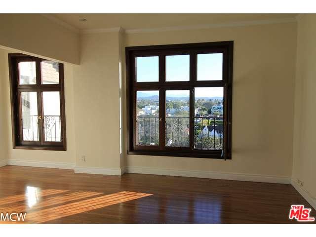 316 North ROSSMORE Avenue, Los Angeles , CA 90004