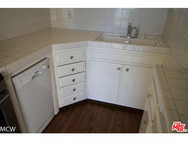316 North ROSSMORE Avenue, Los Angeles , CA 90004