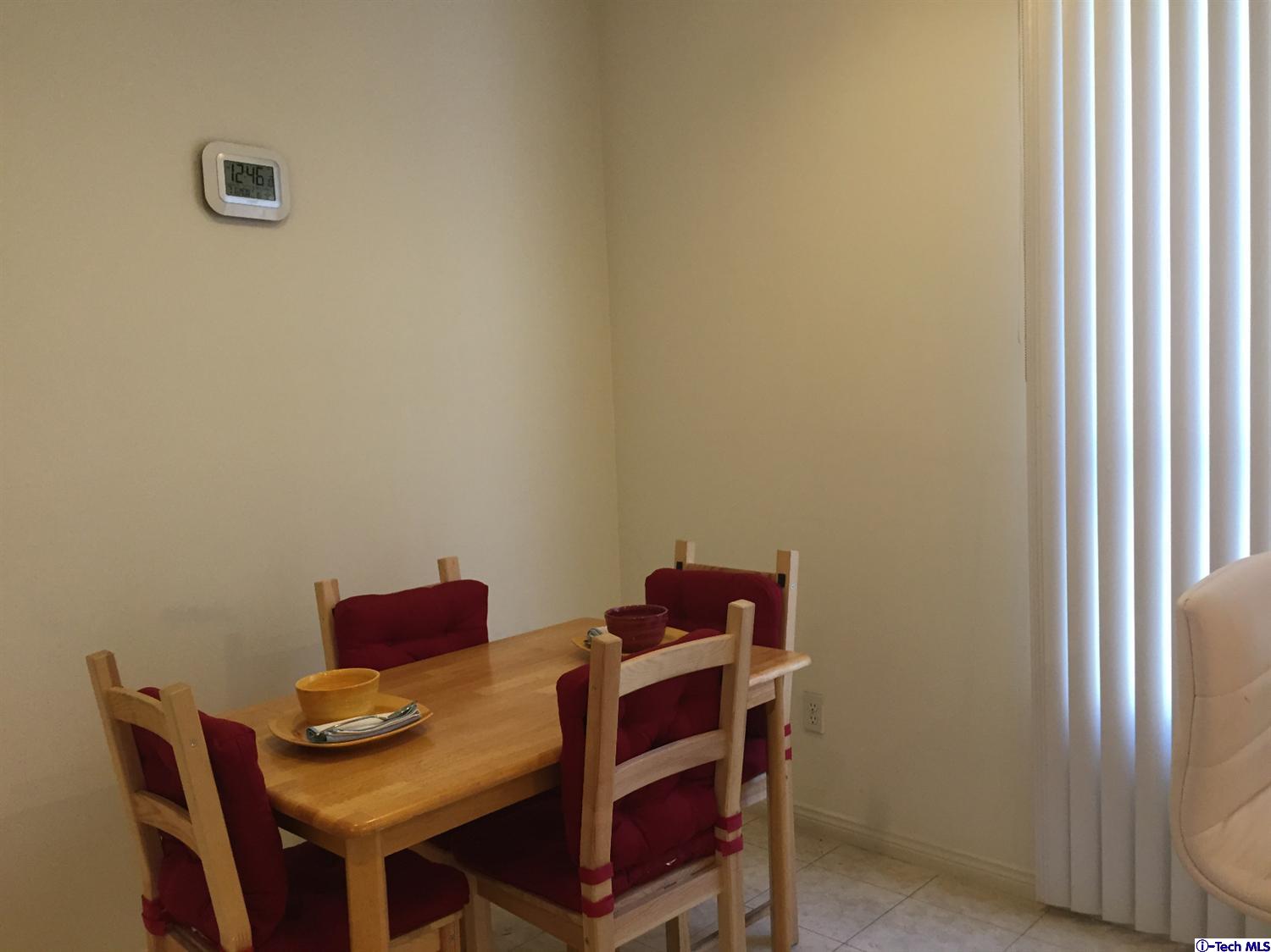4845 Elmwood Avenue, Los Angeles , CA 90004