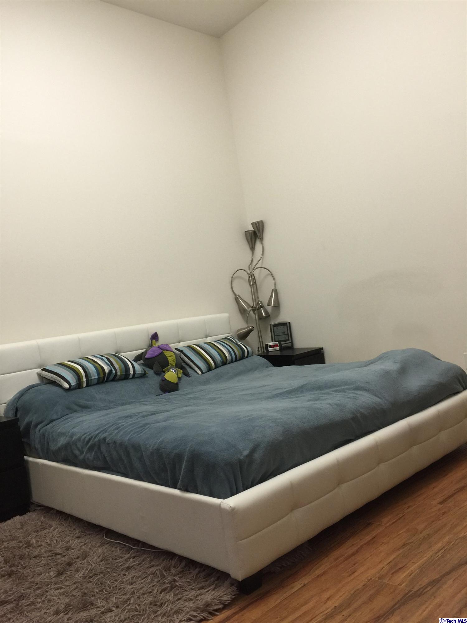 4845 Elmwood Avenue, Los Angeles , CA 90004