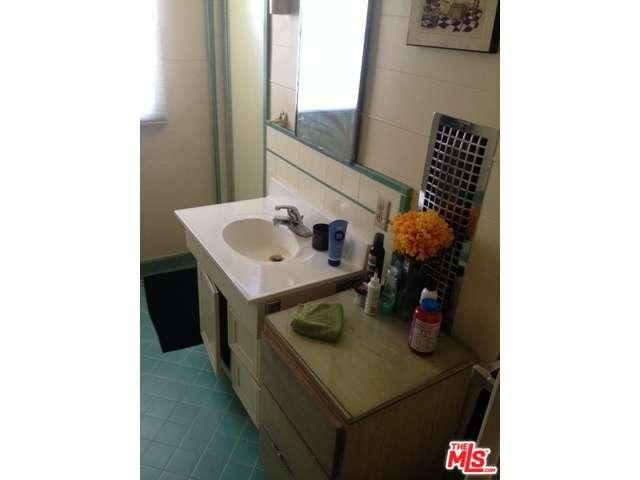 3945EDGEHILL Drive, Los Angeles , CA 90008
