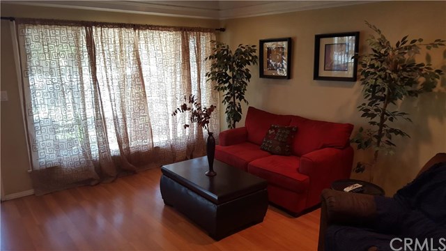 3813 3rd Avenue, Los Angeles, CA 90008