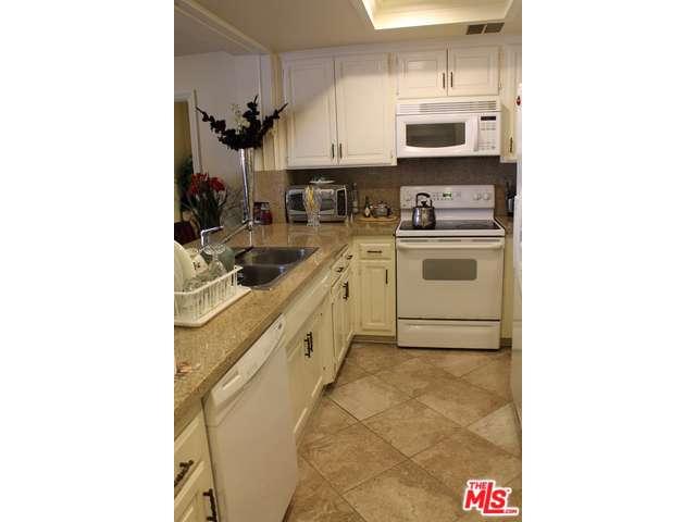 880 West 1ST Street, Los Angeles , CA 90012
