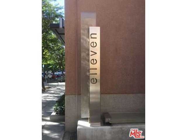 1111 S Grand Ave, Los Angeles, United States 90015