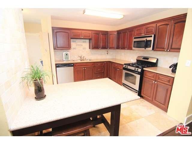 2626 South LONGWOOD Avenue, Los Angeles , CA 90016