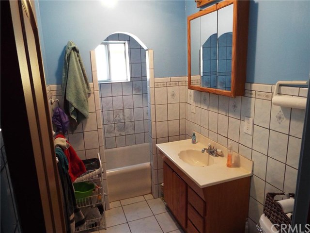 2006 Clyde Avenue, Los Angeles, CA 90016