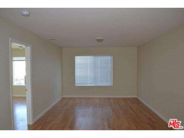 1588 West 36TH Place, Los Angeles , CA 90018