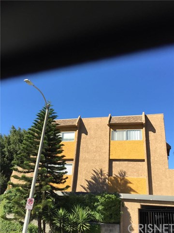 1890 South Cochran Avenue, Los Angeles, CA 90019