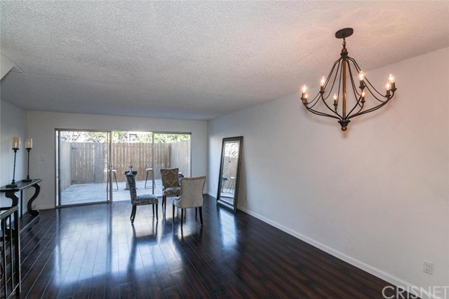 1890 South Cochran Avenue, Los Angeles, CA 90019