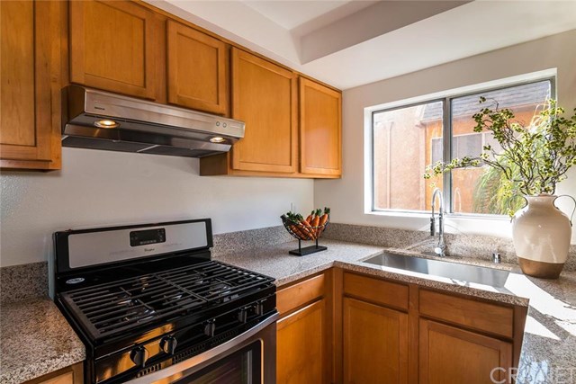 1890 South Cochran Avenue, Los Angeles, CA 90019