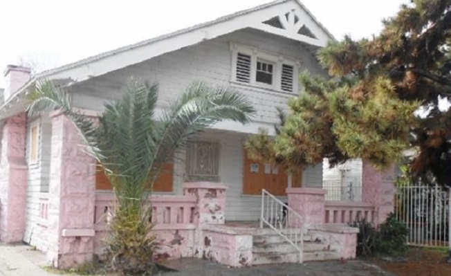 318 W 54th StreetLos Angeles, CA, 90037Los Angeles County
