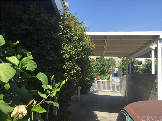 5334 La Cresta Court, Los Angeles, CA 90038