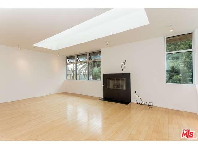 5806WARING Avenue, Los Angeles , CA 90038