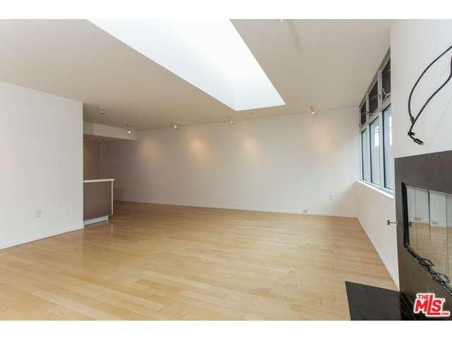 5806WARING Avenue, Los Angeles , CA 90038