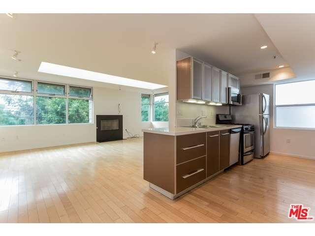 5806WARING Avenue, Los Angeles , CA 90038