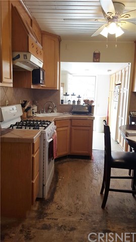 2124 Lake Shore Avenue, Echo Park, CA 90039