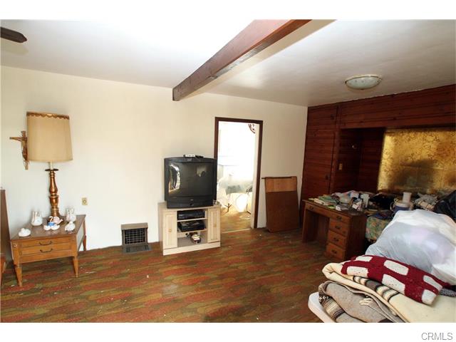 2329 Laverna Ave, Los Angeles, United States 90041