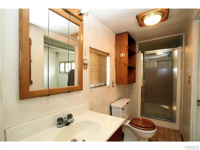 2329 Laverna Ave, Los Angeles, United States 90041