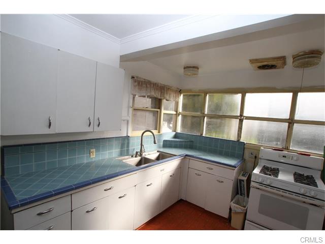 2329 Laverna Ave, Los Angeles, United States 90041