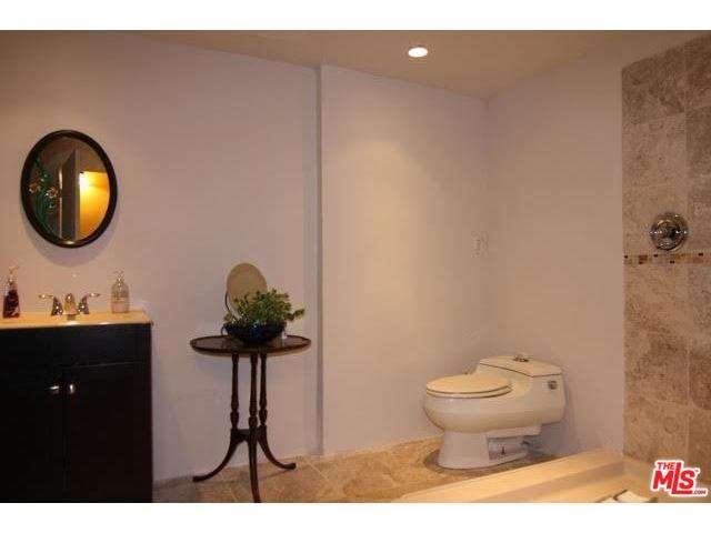 1205 North AVENUE 57, Los Angeles , CA 90042