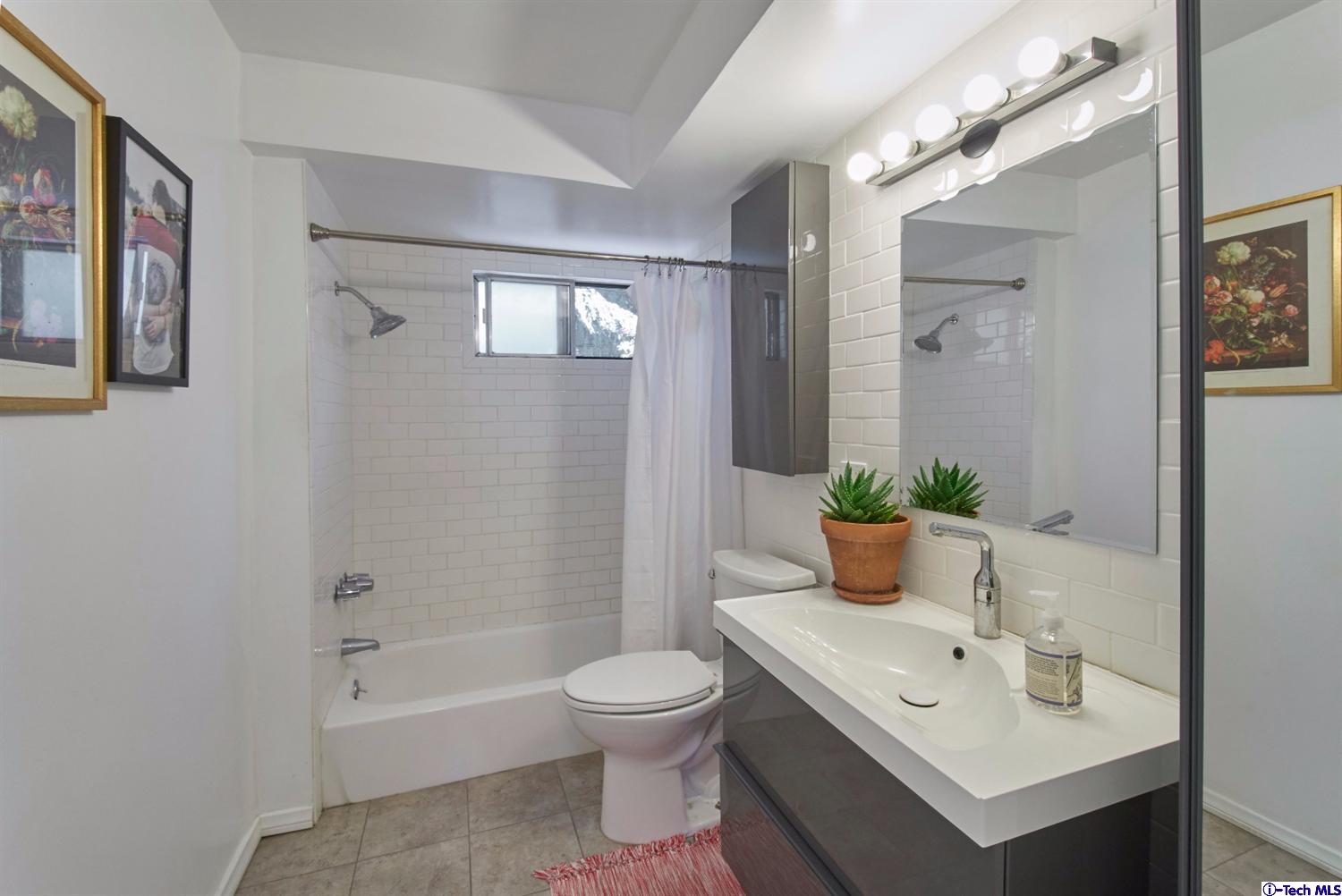 5527 Buchanan Street, Los Angeles , CA 90042