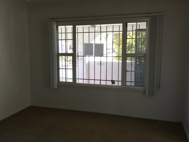 2311 West 74th StreetLos Angeles, CA, 90043Los Angeles County