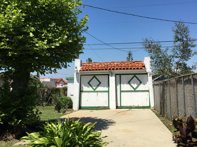 2311 West 74th StreetLos Angeles, CA, 90043Los Angeles County