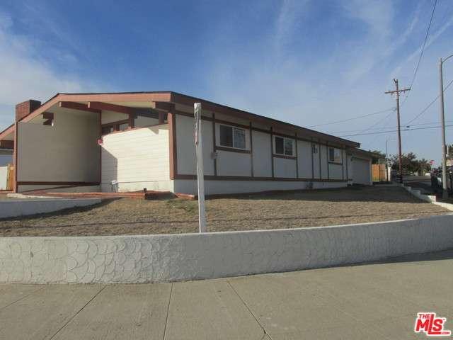 819 West 124TH Street, Los Angeles , CA 90044