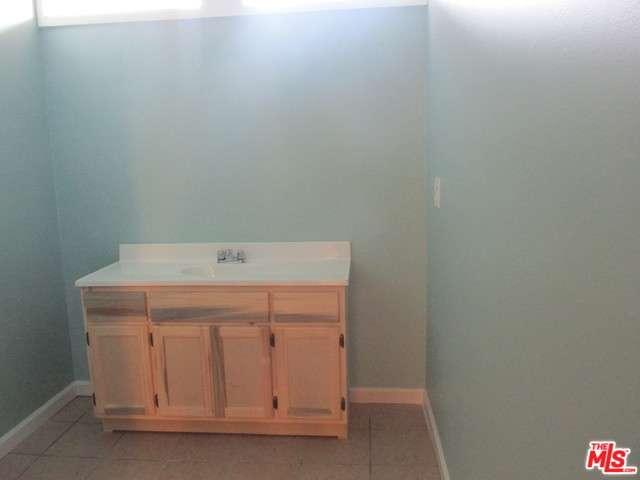 819 West 124TH Street, Los Angeles , CA 90044