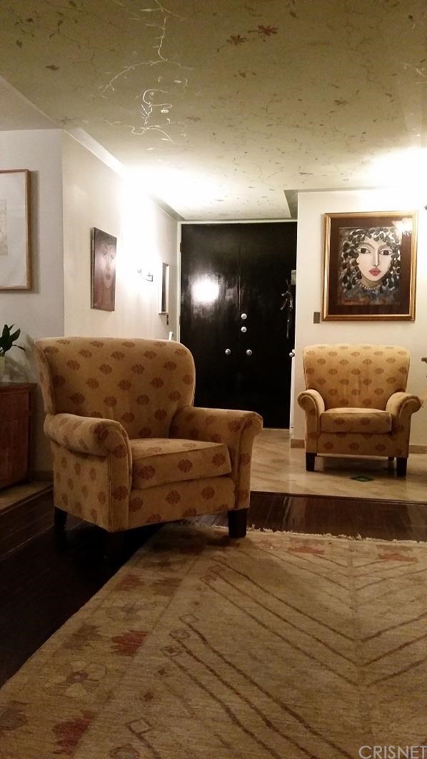 1550 North Laurel Avenue, Los Angeles, CA 90046