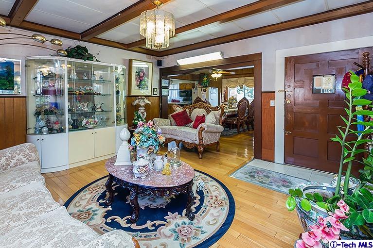 2611 West Avenue 30, Los Angeles , CA 90065