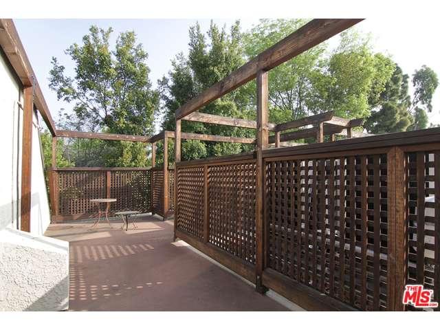 950 North KINGS Road, West Hollywood, CA 90069