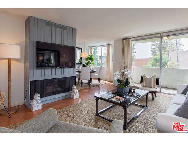 1010 N Kings Rd, West Hollywood, United States 90069