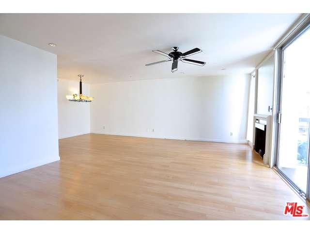 8535 West WEST KNOLL Drive, West Hollywood, CA 90069