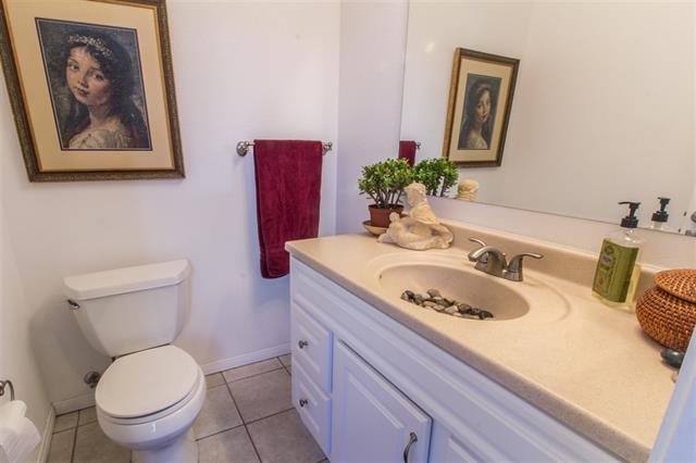 6571 Paseo Del Norte #D, Carlsbad, United States 90211