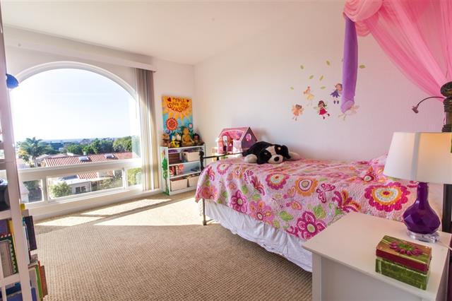 6571 Paseo Del Norte #D, Carlsbad, United States 90211