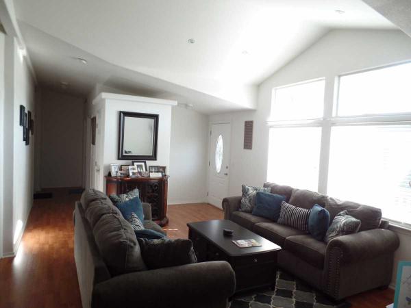 Del Amo Mobile Home Estates 2601 E. Victoria St.#26Rancho Dominguez, CA 90220