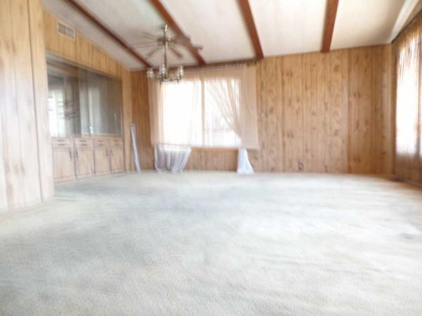 Del Amo Mobile Home Estates 2601 E. ViCTORIA ST. #28Rancho Dominguez, CA 90220