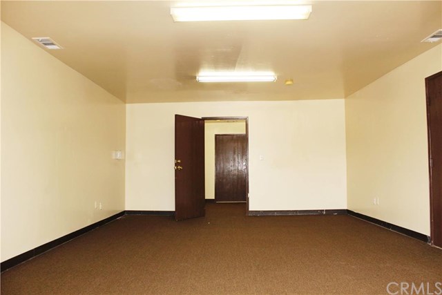 102 N Poinsettia Avenue, Compton, CA 90220