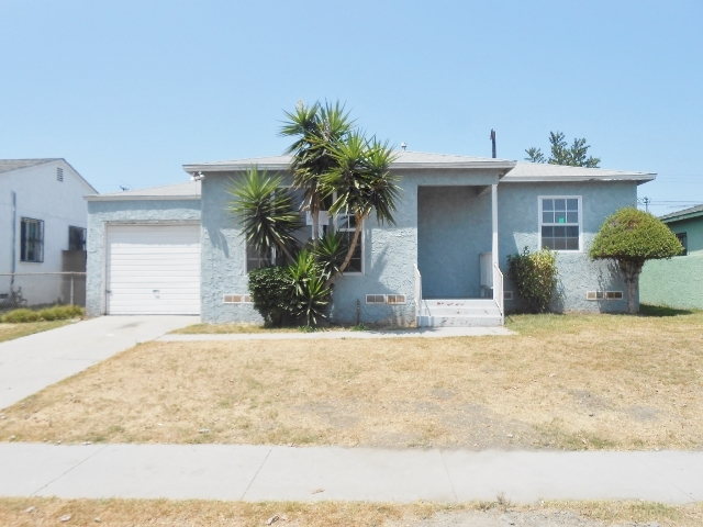 2119 N Anzac AvCompton, CA, 90222Los Angeles County