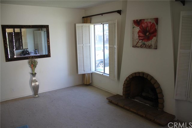 8548 Parrot Avenue, Downey, CA 90240