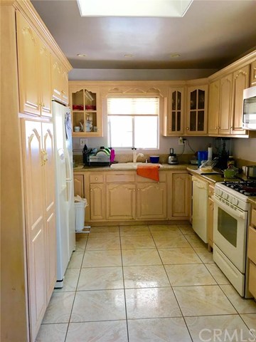 2040 West 144th Street, Gardena, CA 90249