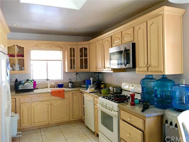 2040 West 144th Street, Gardena, CA 90249