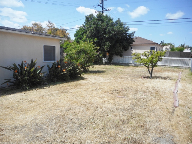 6823 Hollenbeck StreetHuntington Park, CA, 90255Los Angeles County